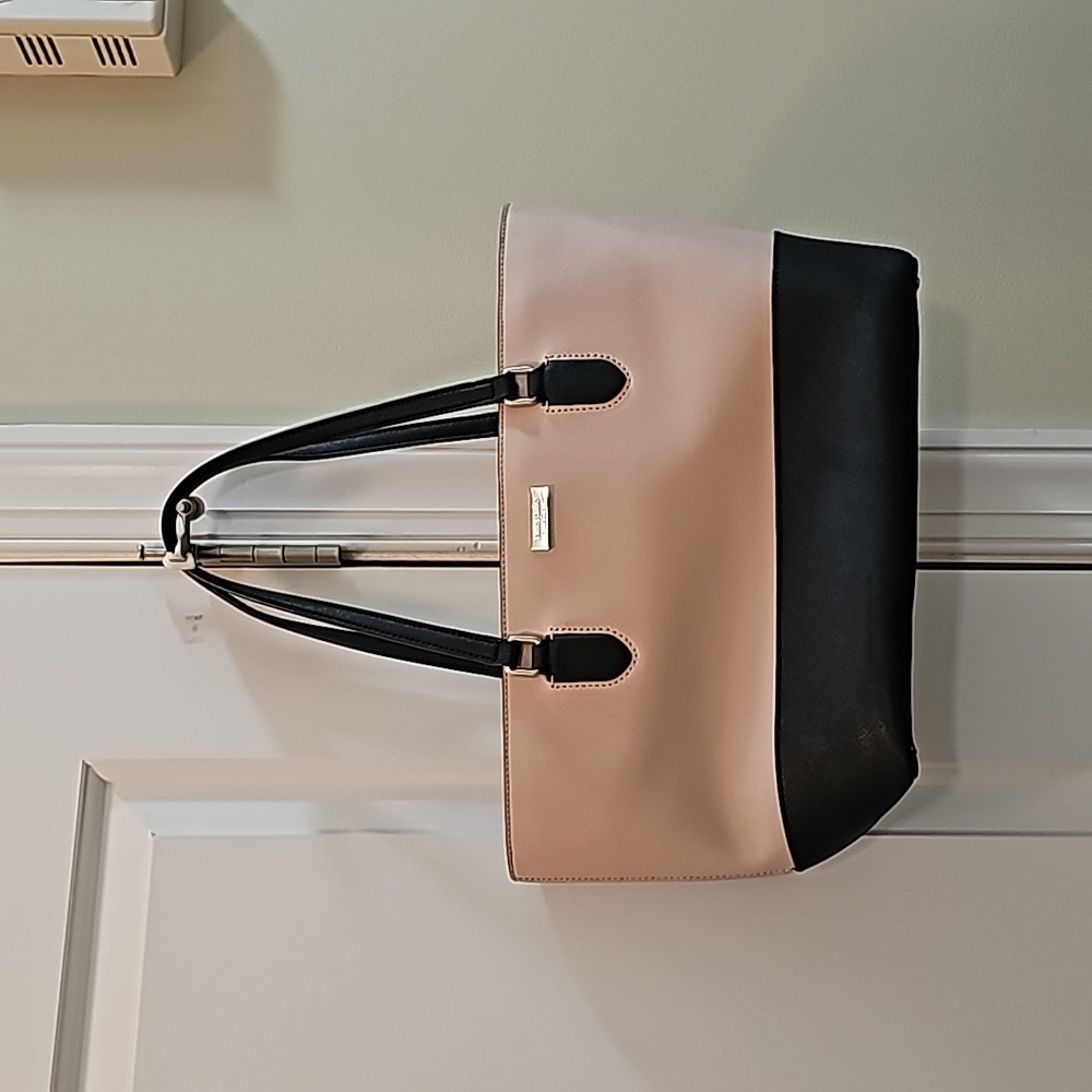 Kate Spade Purse - Picture 2 of 7